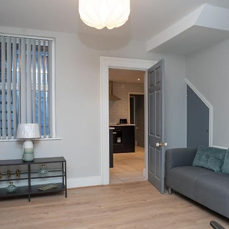 1 Bdr Apartment At Queens Uni By Belfast City Breaks Exterior foto